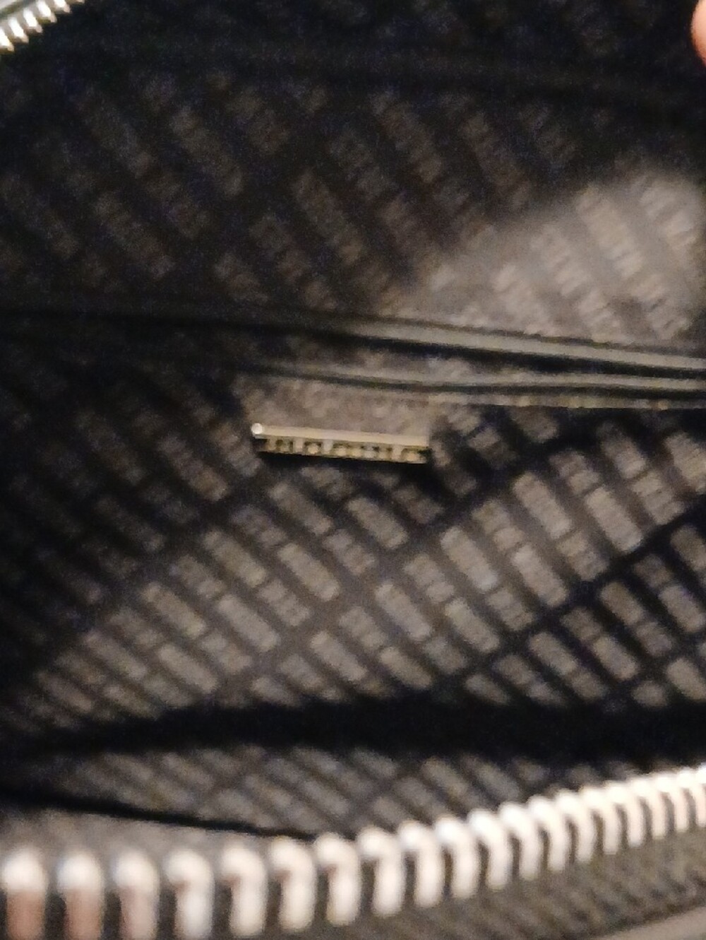 Steve Madden Black & White Logo Weekender Bag Used Once. - Picture 9 of 13